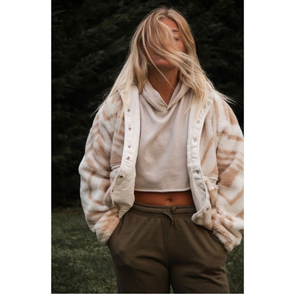 FP Movement Free People Hit The Slopes Printed Sherpa Fleece Jacket Size Small
